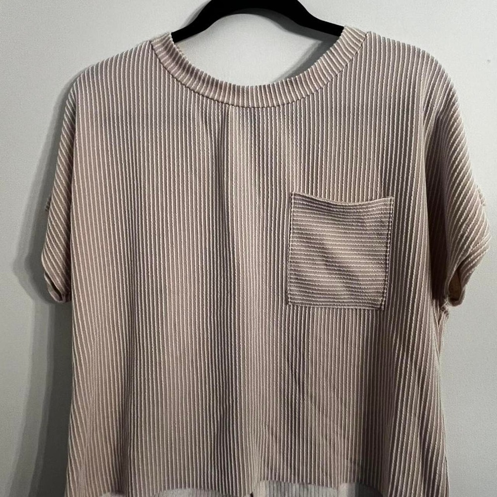 cream and brown striped pocket tee womens size medium
